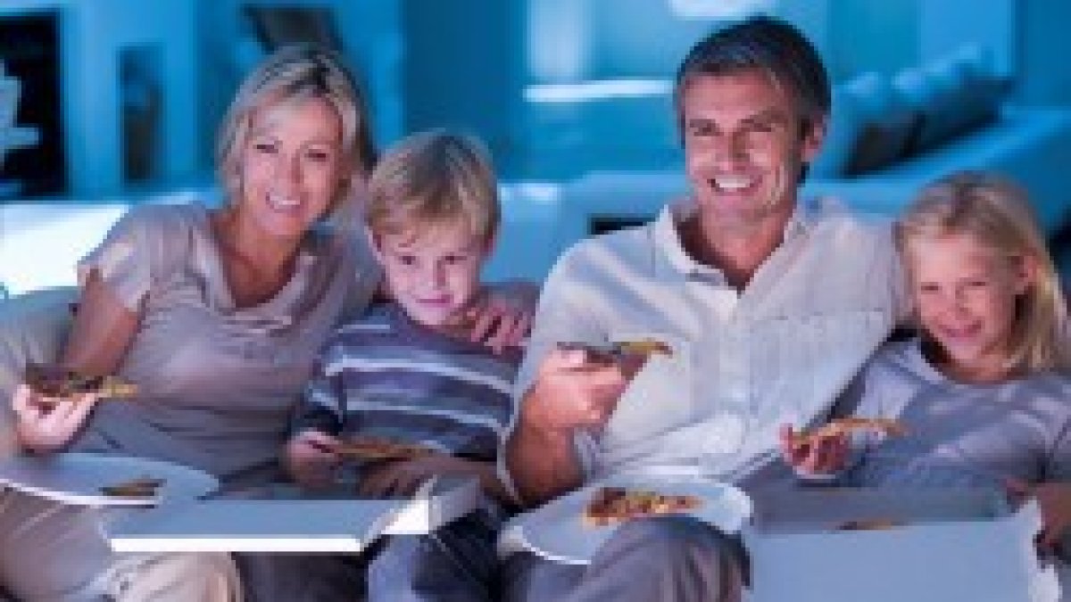 Poder elegir películas de valores a pedido es una forma de fomentar un ocio bueno en familia