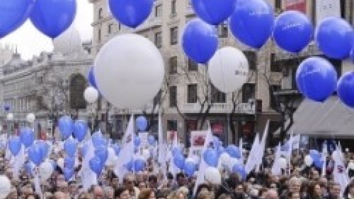 Cabecera de una manifestación unitaria contra el aborto en Madrid