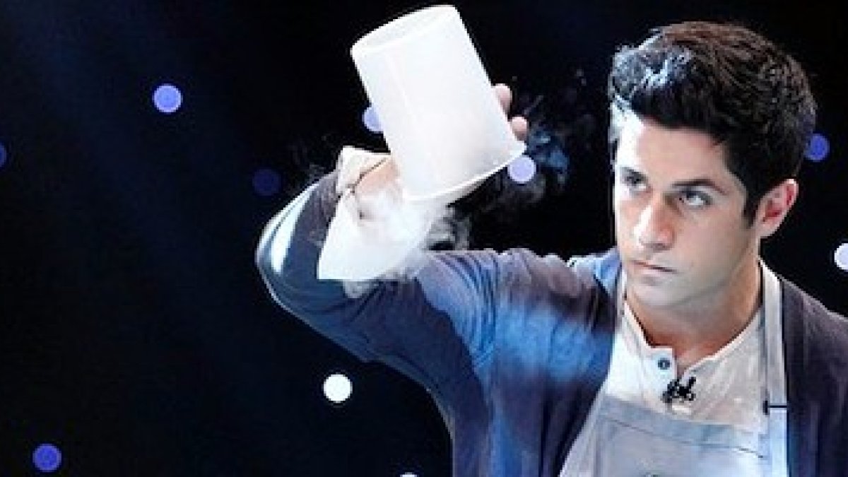 David Henrie es Justin, el hermano mayor de una familia muy singular, en Los Magos de Waverly Place, que emite Disney Channel..