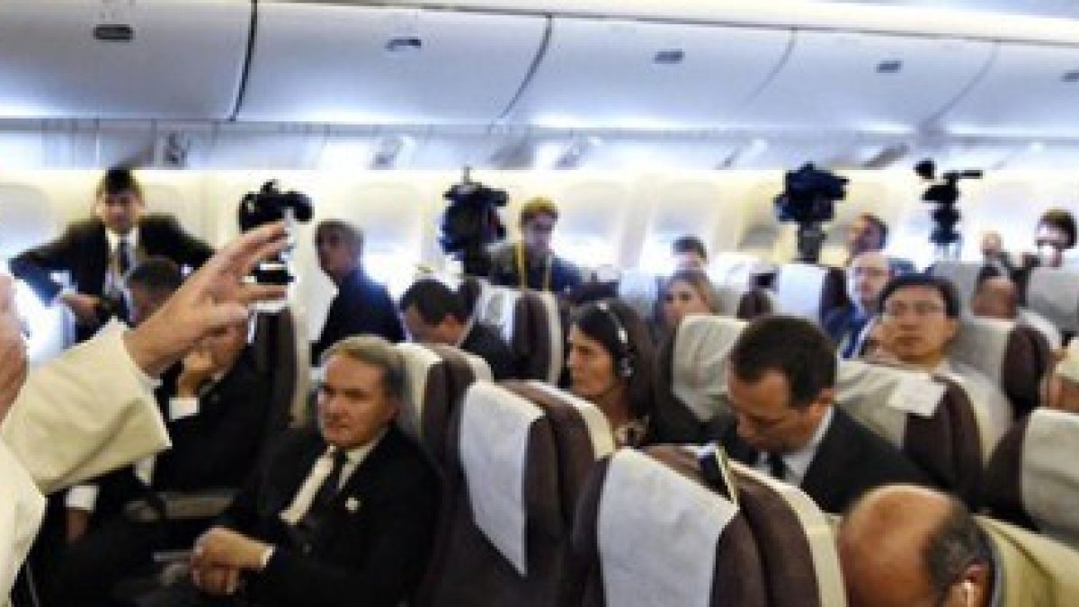 Los periodistas, volviendo de Sarajevo, preguntaron sobre Medjugorje y las adicciones al ordenador y las pantallas