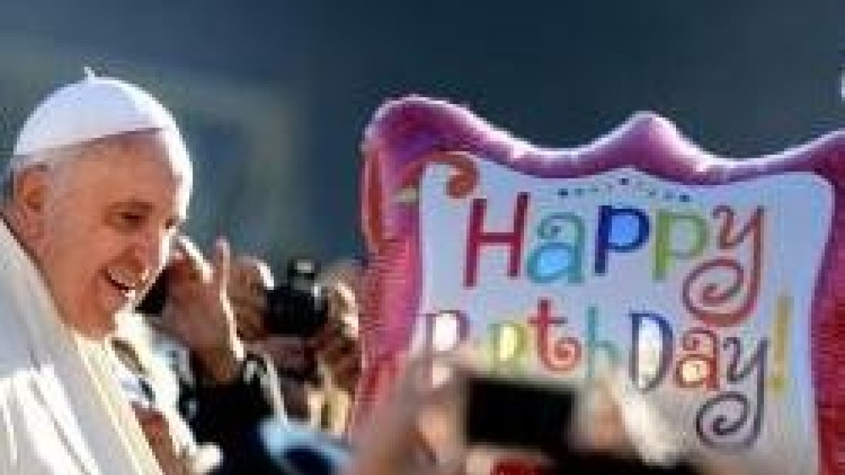 Muchos peregrinos acudieron a la audiencia del 17 de diciembre, cuando Francisco celebra su cumpleaños