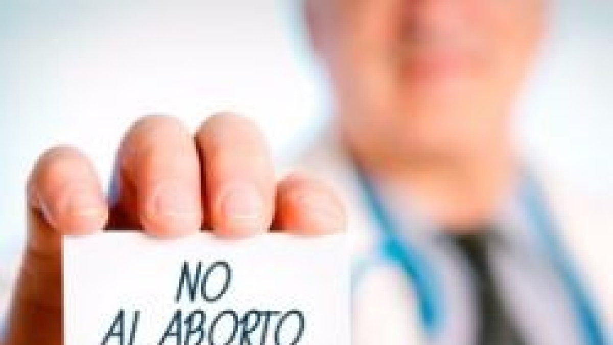 En todo el mundo hispano el aborto es una práctica despreciada por casi todos los médicos y reservada a una casta especializada y repudiada