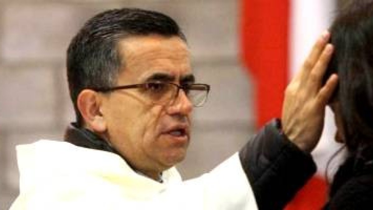 El padre Luis Escobar, exorcista oficial de la diócesis de Rancagua -Chile- ha cumplido un primer año intenso en este ministerio atendiendo unas mil personas