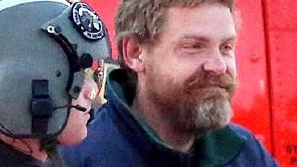 Louis Jordan de vuelta a Estados Unidos - explica que la Biblia que llevaba en el barco y leyó de principio a fin le dio fuerza