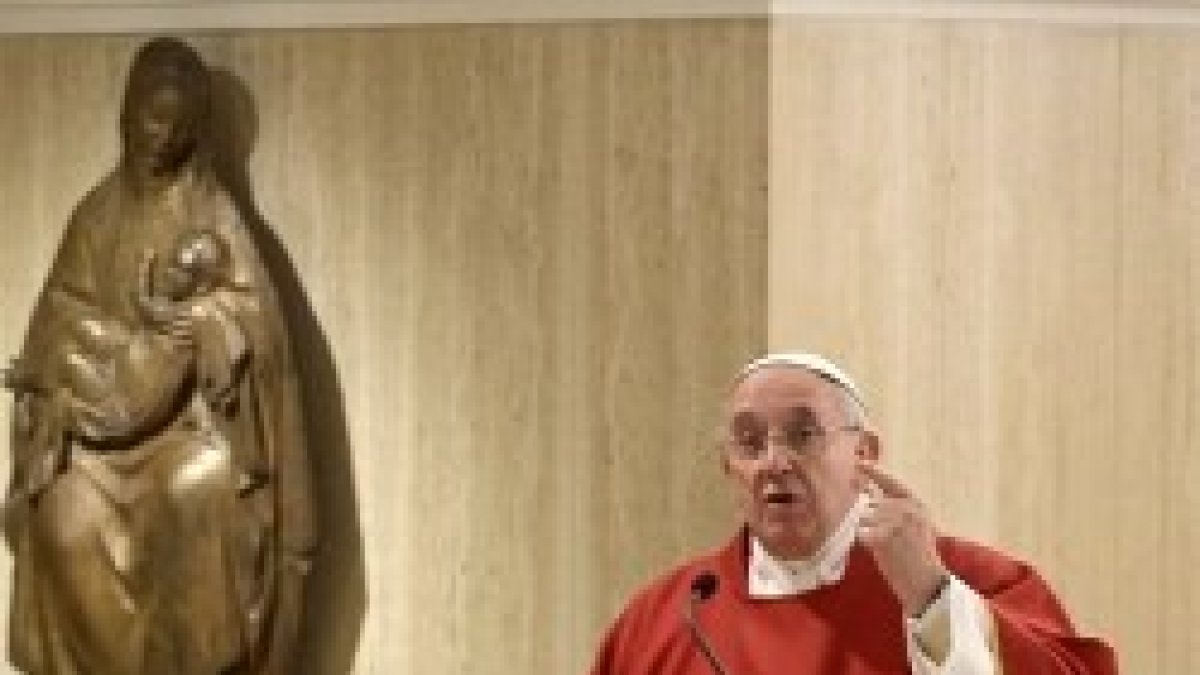Francisco explica las escrituras en sus homilías matinales en la Casa Santa Marta