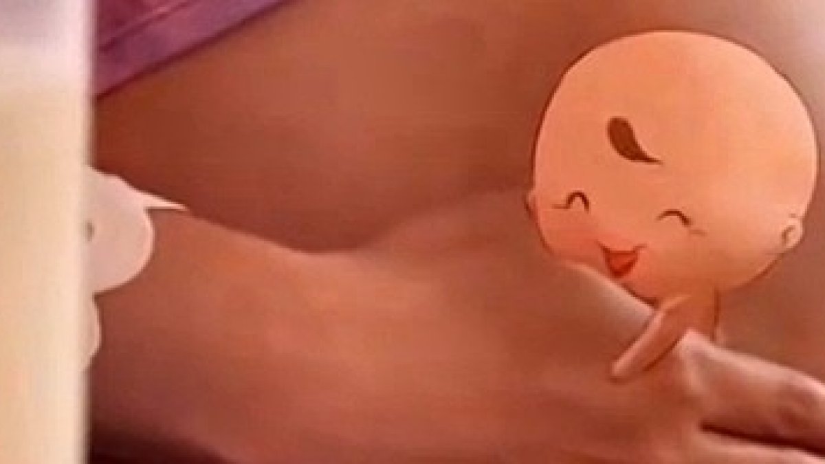 El locuaz bebé no duda en animar a su madre en los momentos complicados del embarazo.