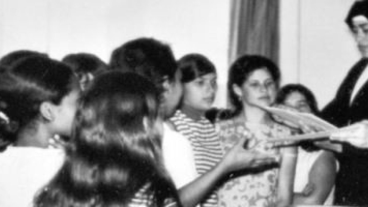 Sor María Romero, con gafas a la derecha, impulsó iniciativas que aún hoy ayudan a decenas de miles de personas