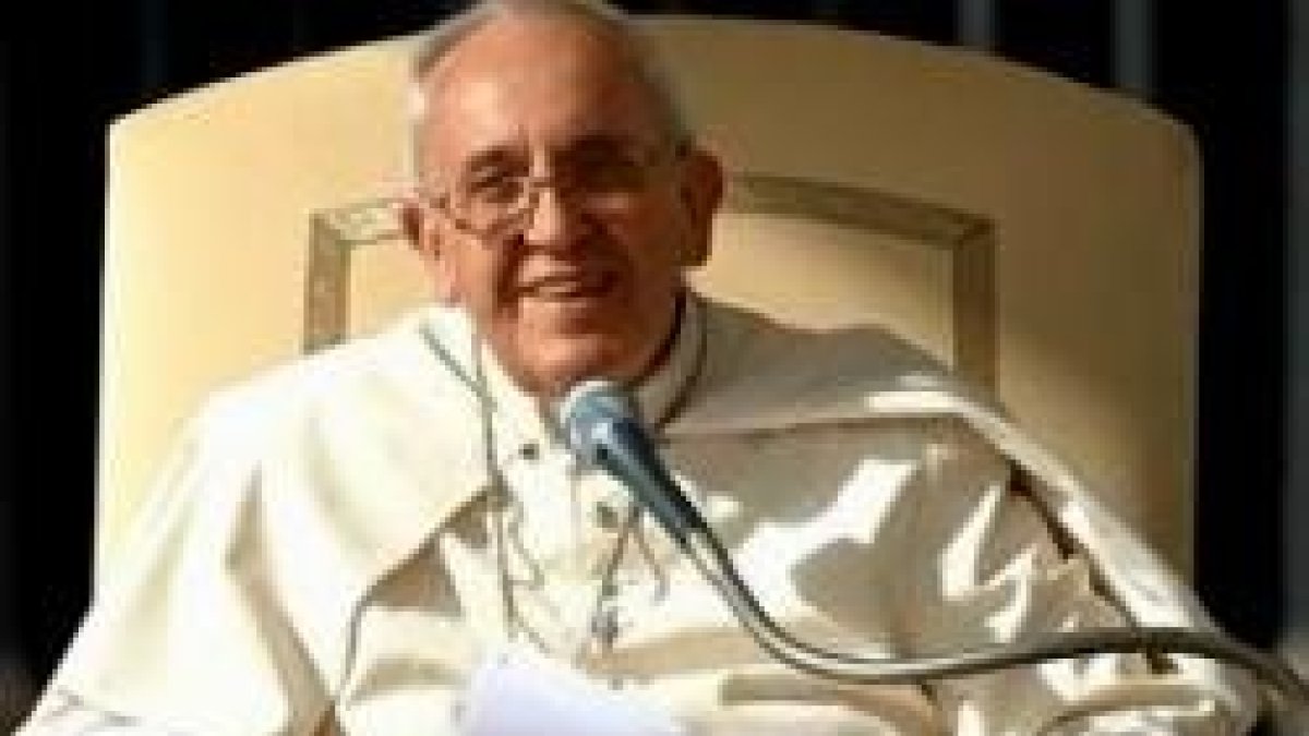 El Papa Francisco predica cada miércoles sus catequesis en audiencia pública