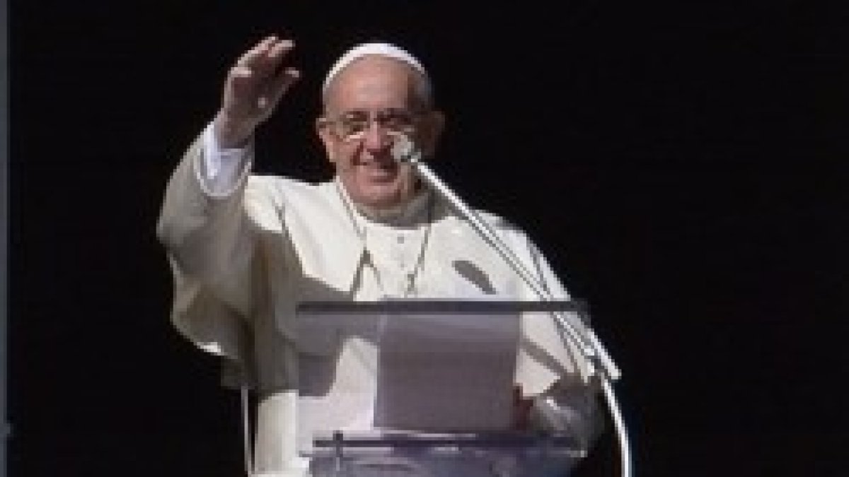 Papa Francisco durante el rezo del Ángelus