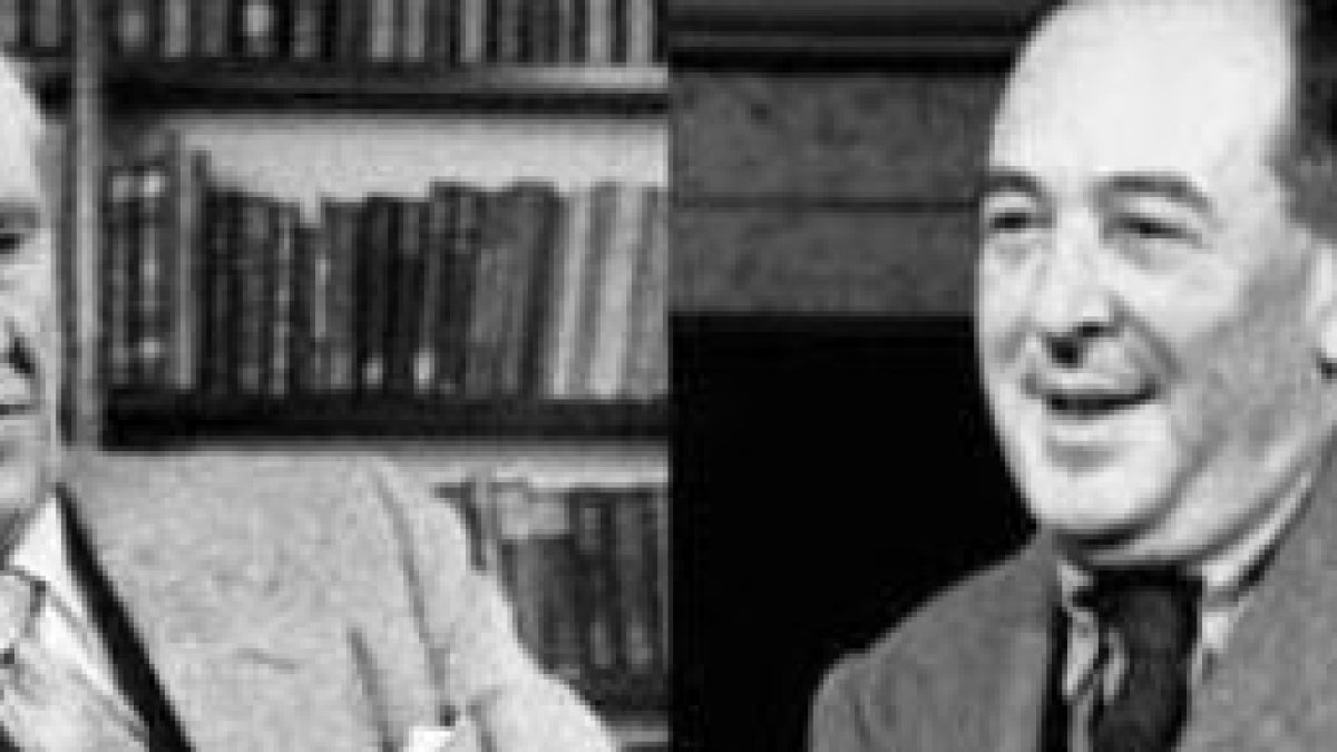 Tolkien, a la izquierda, y su amigo C.S.Lewis, a la derecha - para el arzobispo Chaput, ilustran bien la enseñanza de Laudato Si sobre la naturaleza
