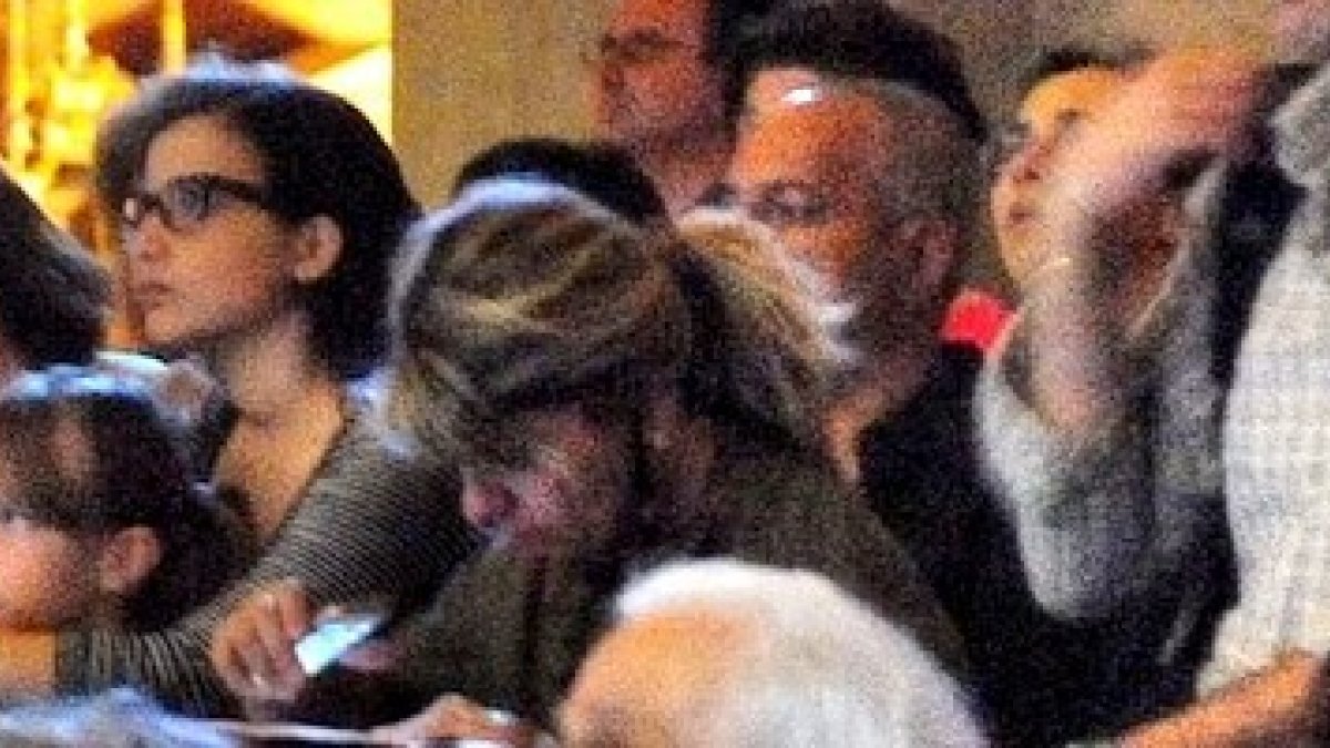 Los grupos de peregrinos para ver la Sindone se renuevan cada cortos periodos de tiempo para poder cubrir la demanda de ver la Sindone.