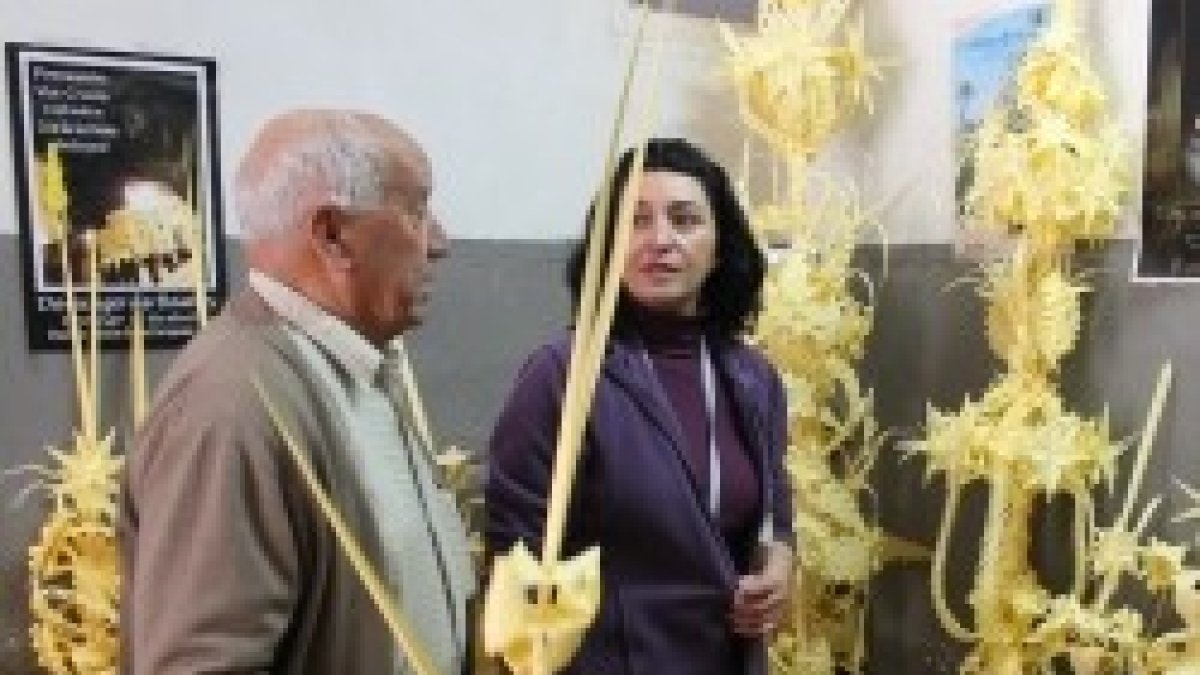 El Taller Serrano Valero de Elche envía desde hace 20 años una palma artística al Papa