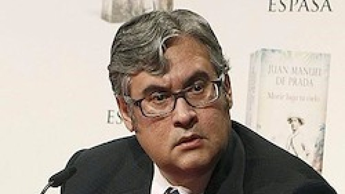 Juan Manuel de Prada rendirá con esta novela un homenaje a Santa Teresa de Jesús en el quinto centenario de su nacimiento.