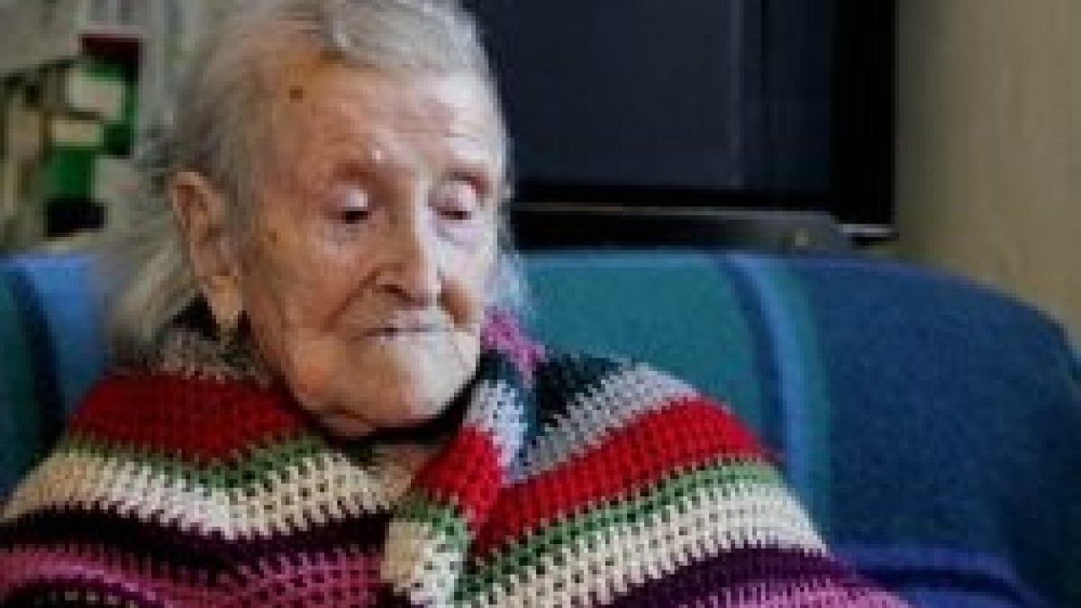 Emma Morano nació en 1899, el Papa le ha regalado una placa Peregrino del Año Mil