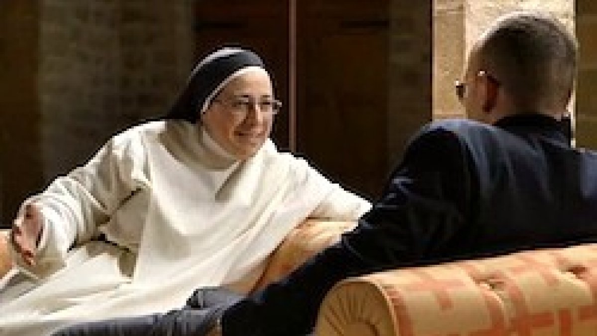 Sor Lucía Caram, entrevistada en la televisión por Risto Mejide.
