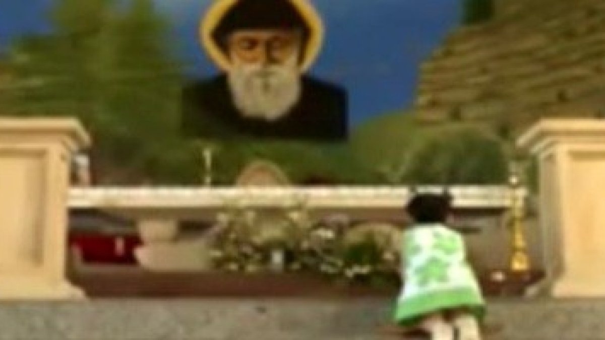 La pequeña Milan, refugiada siria, se curó tras peregrinar al santuario de San Charbel, y dice que le vio una noche