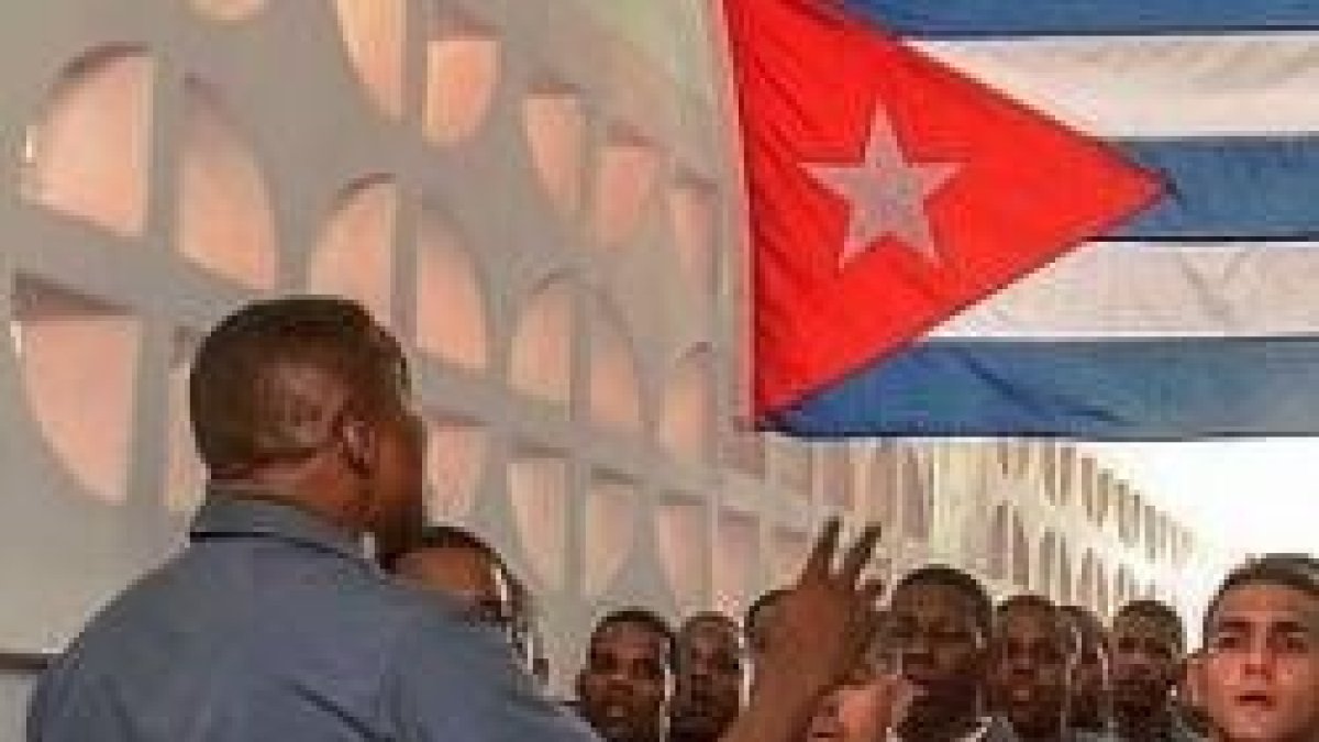 Muchos presos cubanos se beneficiarán, pero puede que no tantos entre los disidentes políticos encarcelados por la dictadura comunista