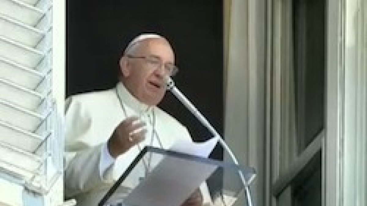 El amor de Dios y la Eucaristía, ideas clave del Angelus de este domingo.