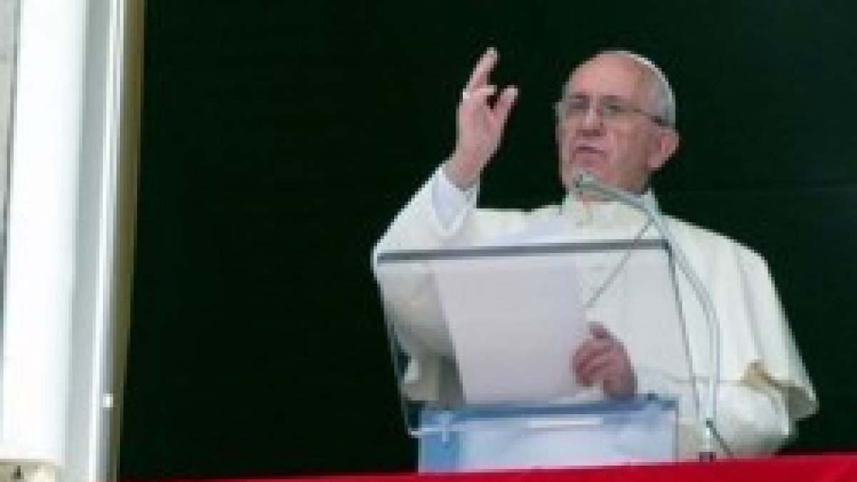 Francisco comenta el evangelio del domingo durante su mensaje del Ángelus