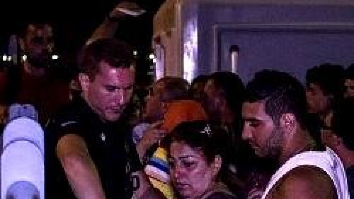 Refugiados sirios en Grecia, esperando ser redistribuidos por Europa