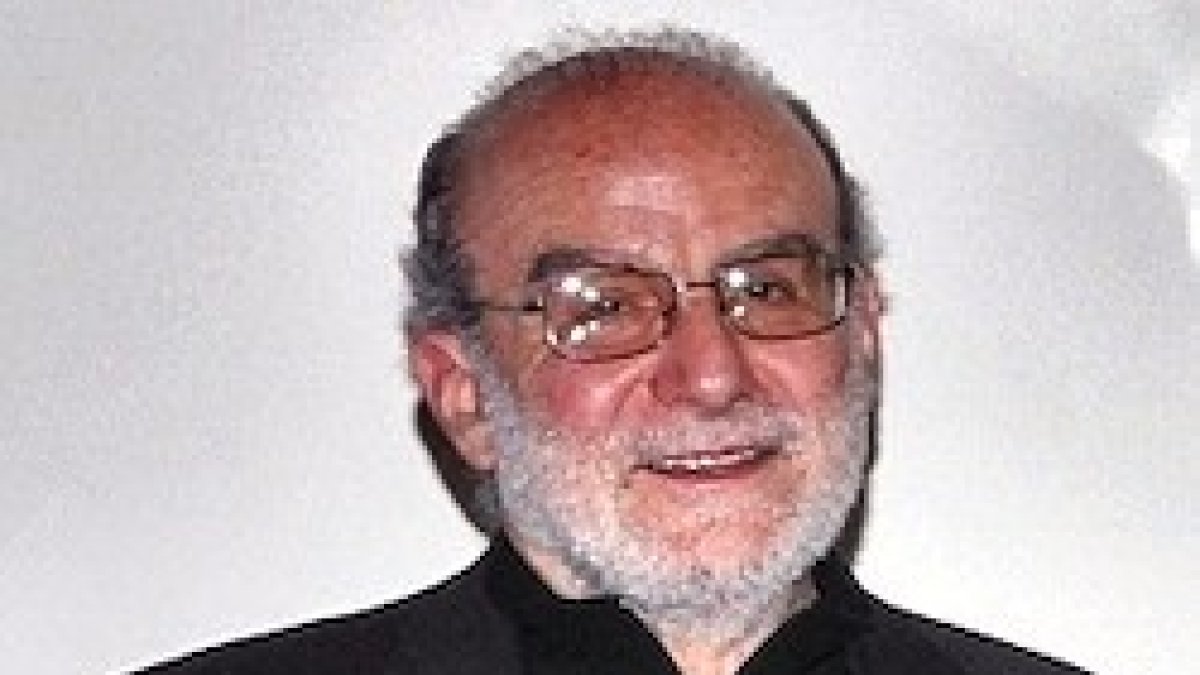 Monseñor Scarabattoli es uno de los dos párrocos nombrados por el Papa para que asistan al sínodo.