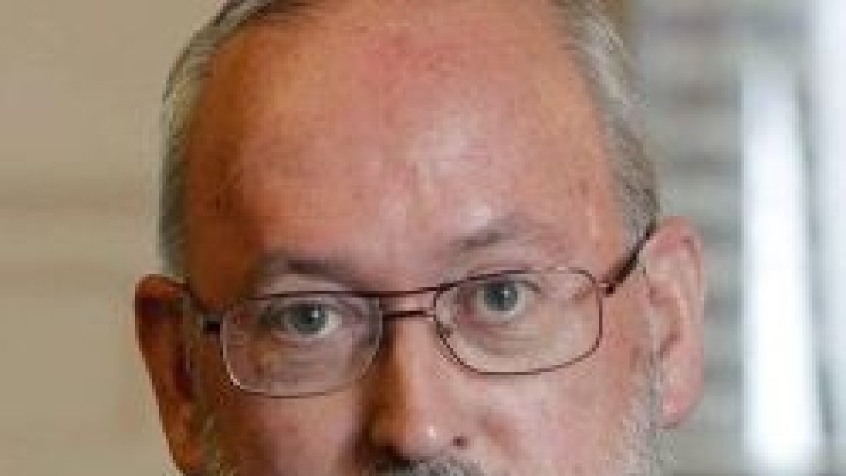 José Eugenio Azpíroz es uno de los -pocos- diputados provida del PP