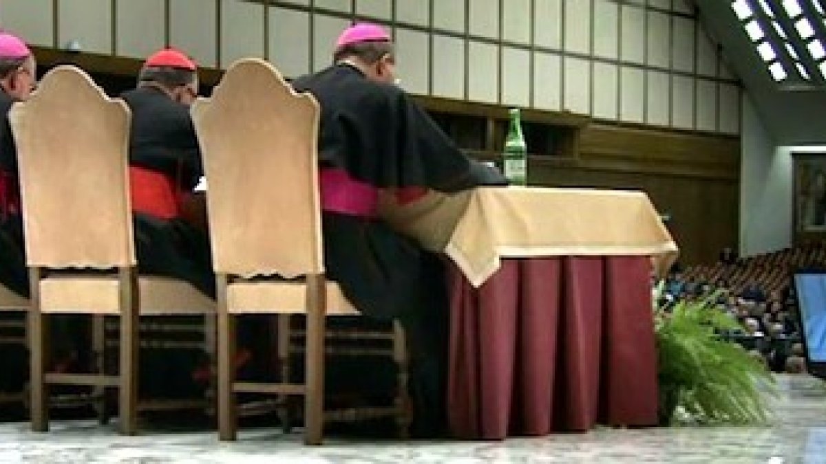 El acto de conmemoración de los 50 años del sínodo duró casi cuatro horas.