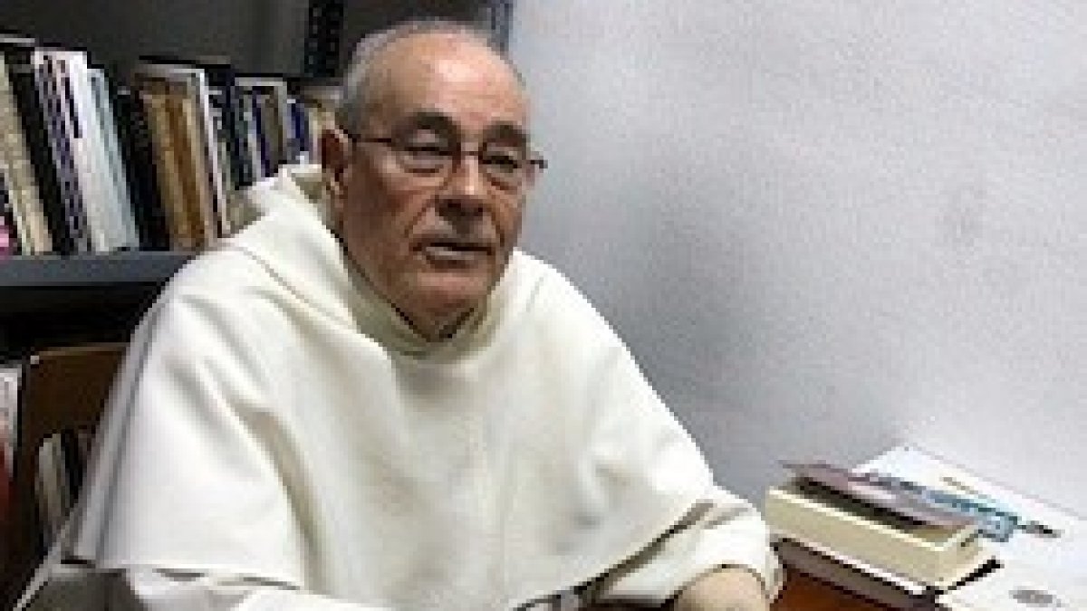 El padre Juan José Gallego es dominico y lleva años consagrado a la lucha contra el demonio en la diócesis de Barcelona.