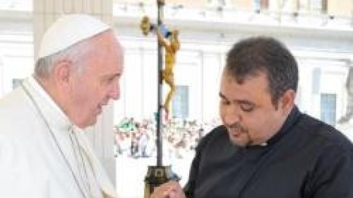 Samir Yousif con el Papa Francisco