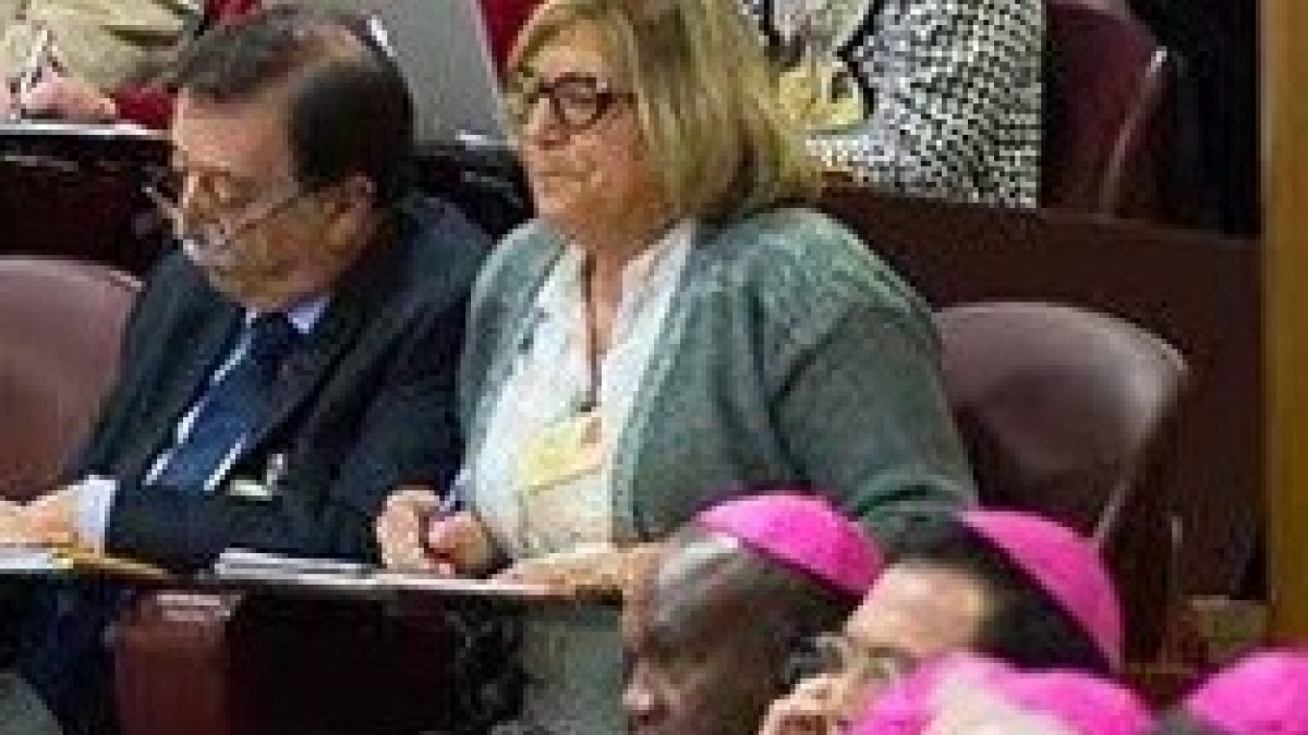 Eugenio Gay y su esposa Montserrat Rosell en el Sínodo de la Familia en Roma