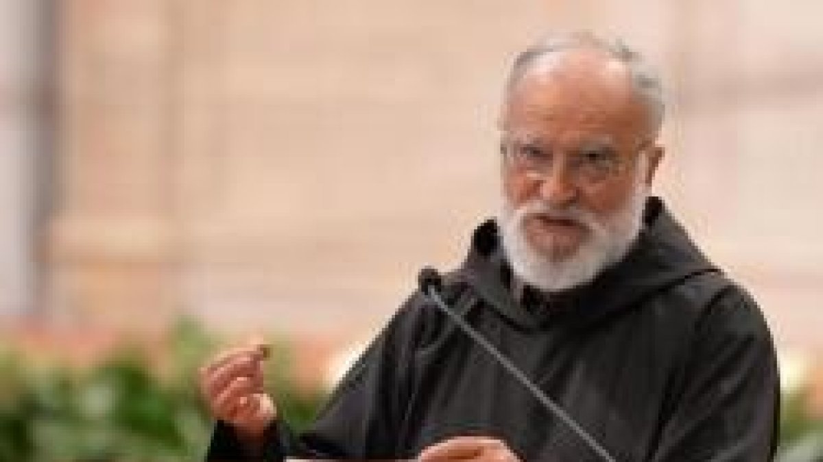 El capuchino Raniero Cantalamessa es predicador de la Casa Pontificia