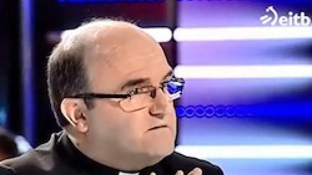 Con la prudencia que exige la división de opiniones en su diócesis, Munilla respondió a la pregunta con la misma claridad que el Papa.