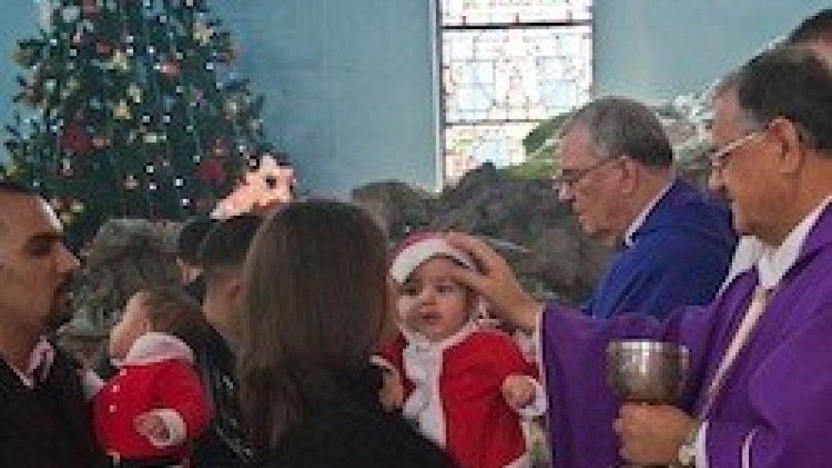 Escena de adviento, a punto de llegar la Navidad, en la parroquia católica de Gaza