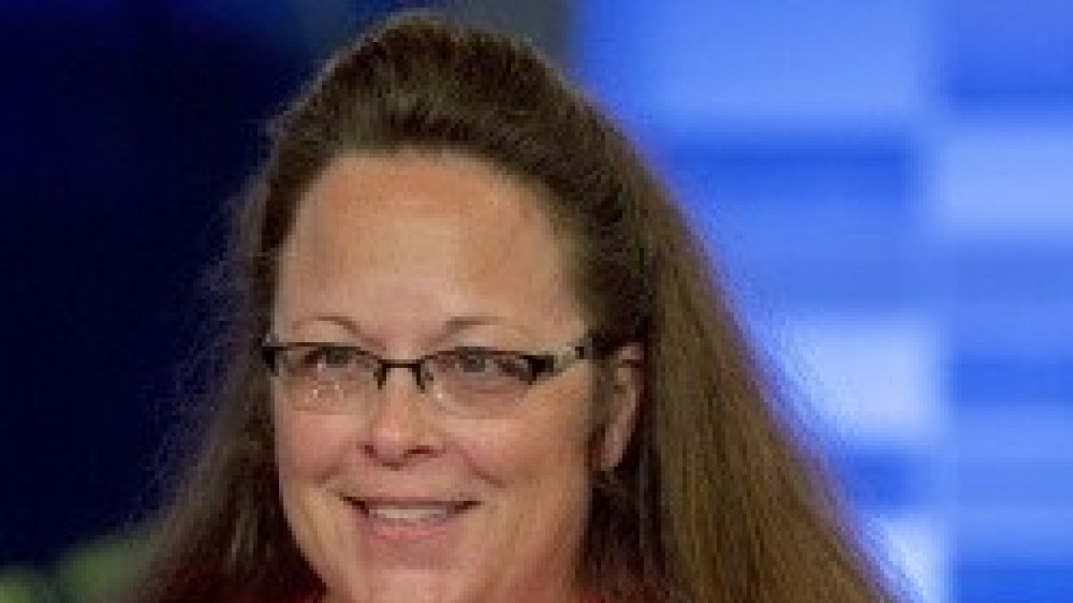 Los abogados de Kim Davis dicen que se reunió con el Papa en Washington en la nunciatura