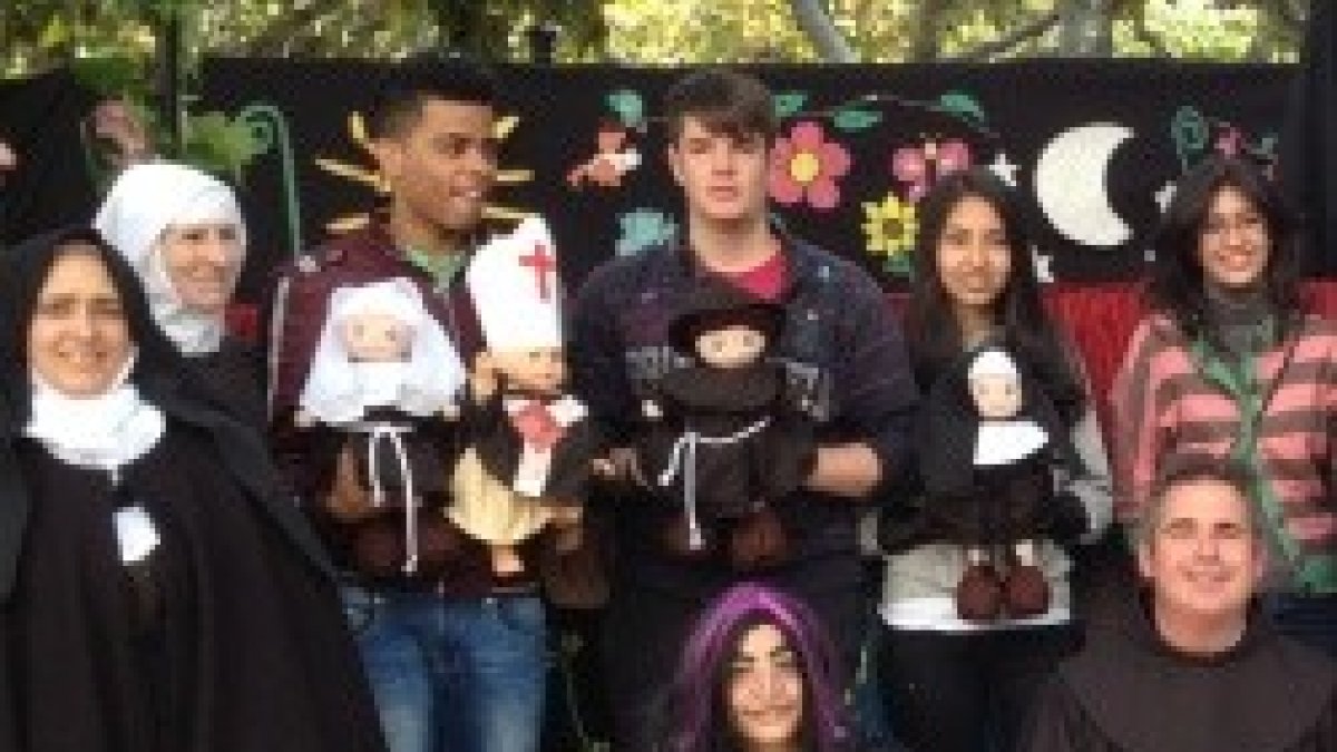 Disfraces y guiñol en el Holywins 2014 de Soria... este año repiten la experiencia