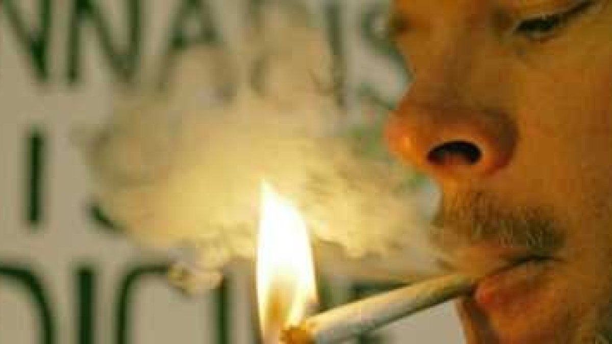 Muchos activistas piden facilitar el uso medicinal del cannabis, pero los motivos no parecen realmente médicos