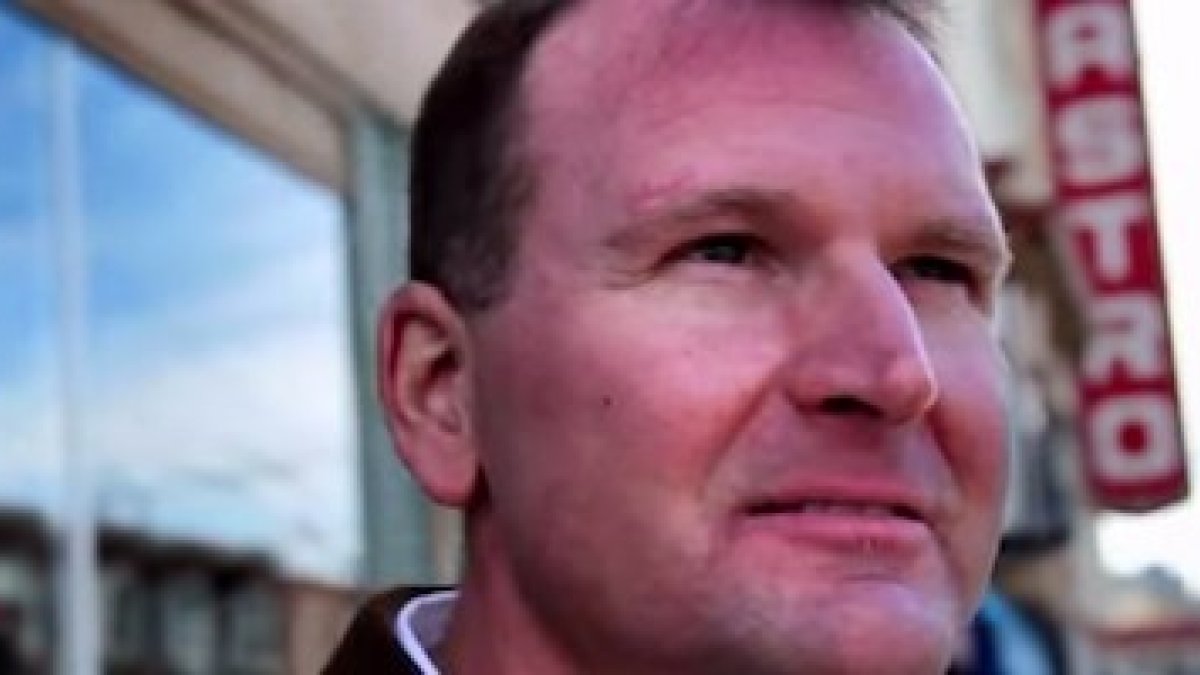 Joseph Sciambra utiliza el argumento de su propia vida para explicar la posibilidad de un cambio.