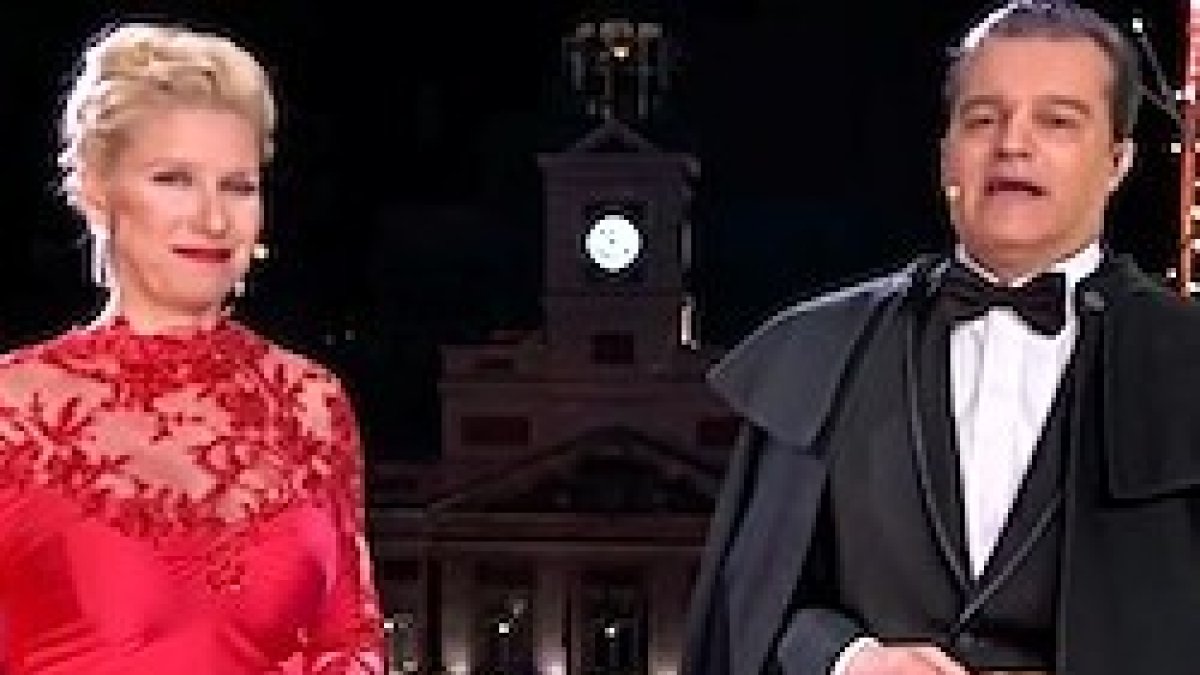 Ramón García y Anne Igartiburu, una pareja ya clásica en las campanadas de fin de año de Televisión Española.