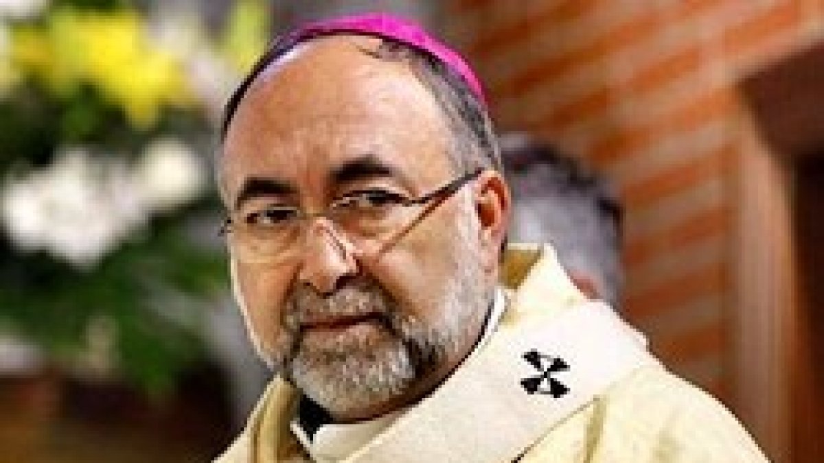 El arzobispo de Oviedo, Jesús Sanz Montes, es el comisario pontificio de Lumen Dei
