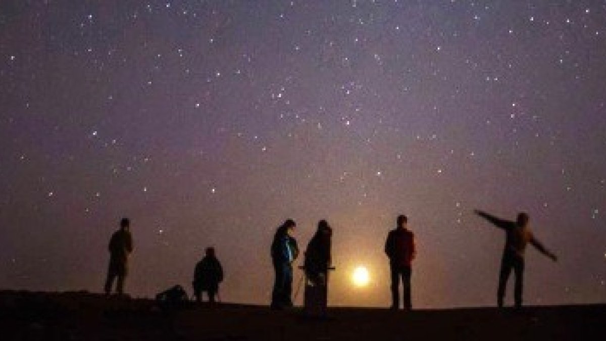 El hombre se maravilla ante el Cielo y la grandeza de la Creación y se hace preguntas sobre el Creador y su mente