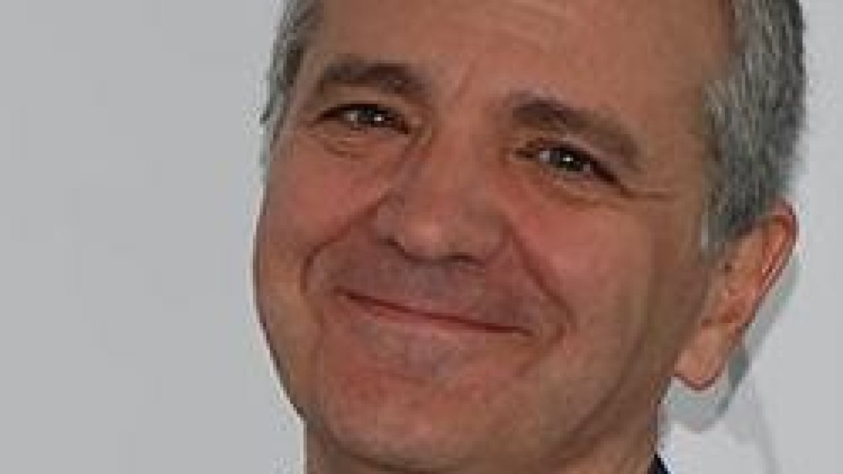 Luis González Conde es el director del Colegio Arenales de Carabanchel, y explica la licitud de educación diferenciada