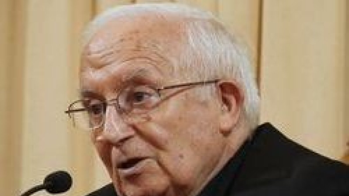 El cardenal Cañizares ha difundido una carta dirigida a todos los fieles comentando las declaraciones calumniadoras de muchos políticos valencianos