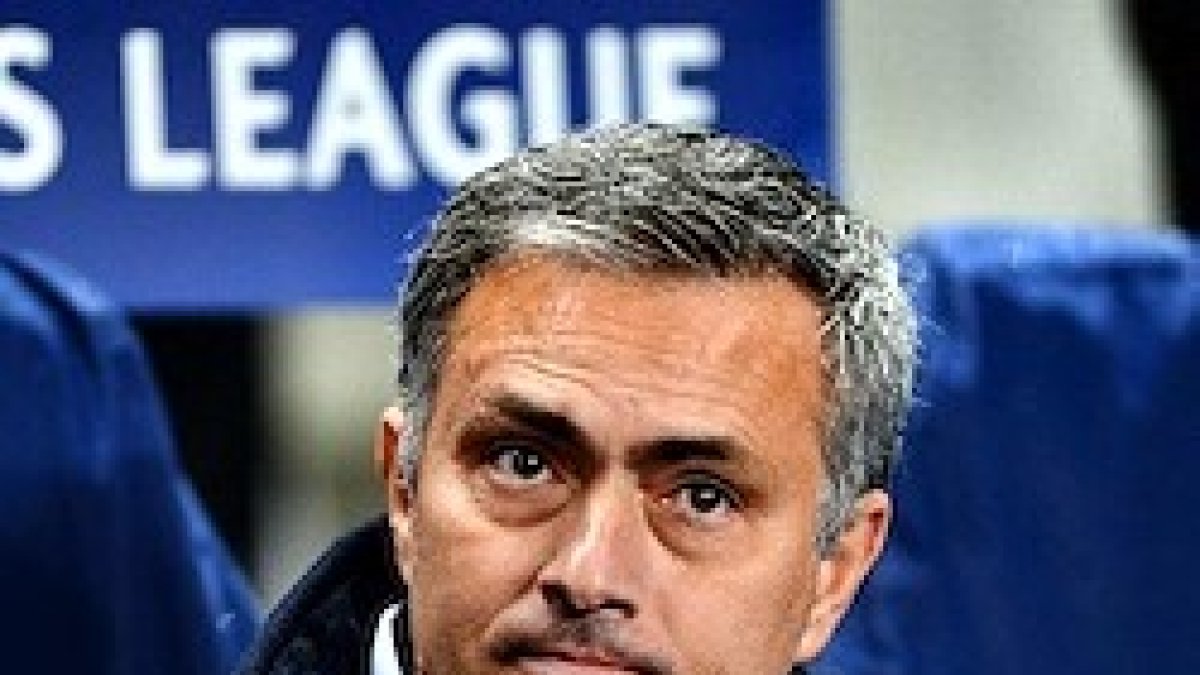 Mourinho será la voz de Francisco en los cuatro idiomas que conoce bien.
