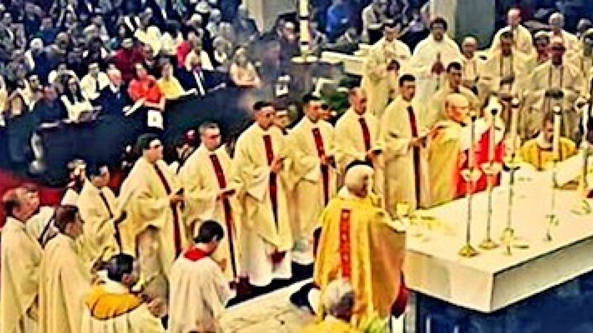 La liturgia postconciliar también puede celebrarse hacia Oriente: en Lincoln se dicen así el 40 de las misas.