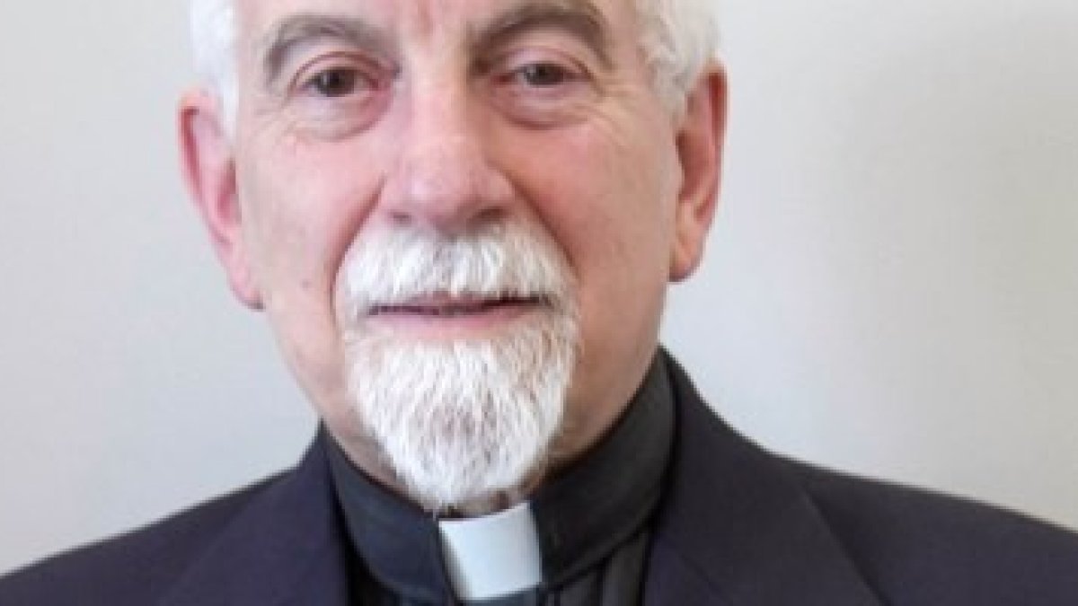 El jesuita egipcio Samir Khalil Samir analiza la rivalidad entre suníes -cada vez más radicales- y chiíes -con los que el diálogo es más factible