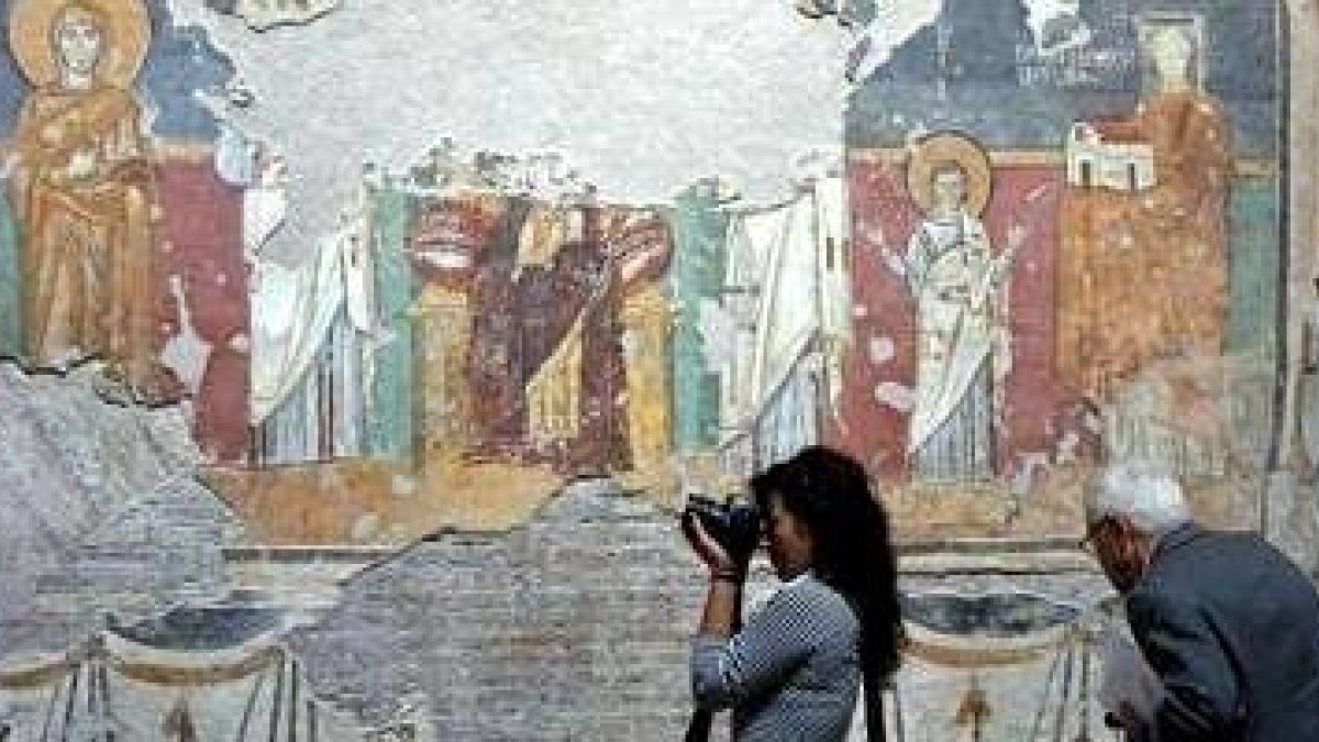 De estilo bizantino, el templo de Santa María Antigua quedó sepultado por un terremoto en el siglo VIII en Roma y hoy se vuelve a visitar