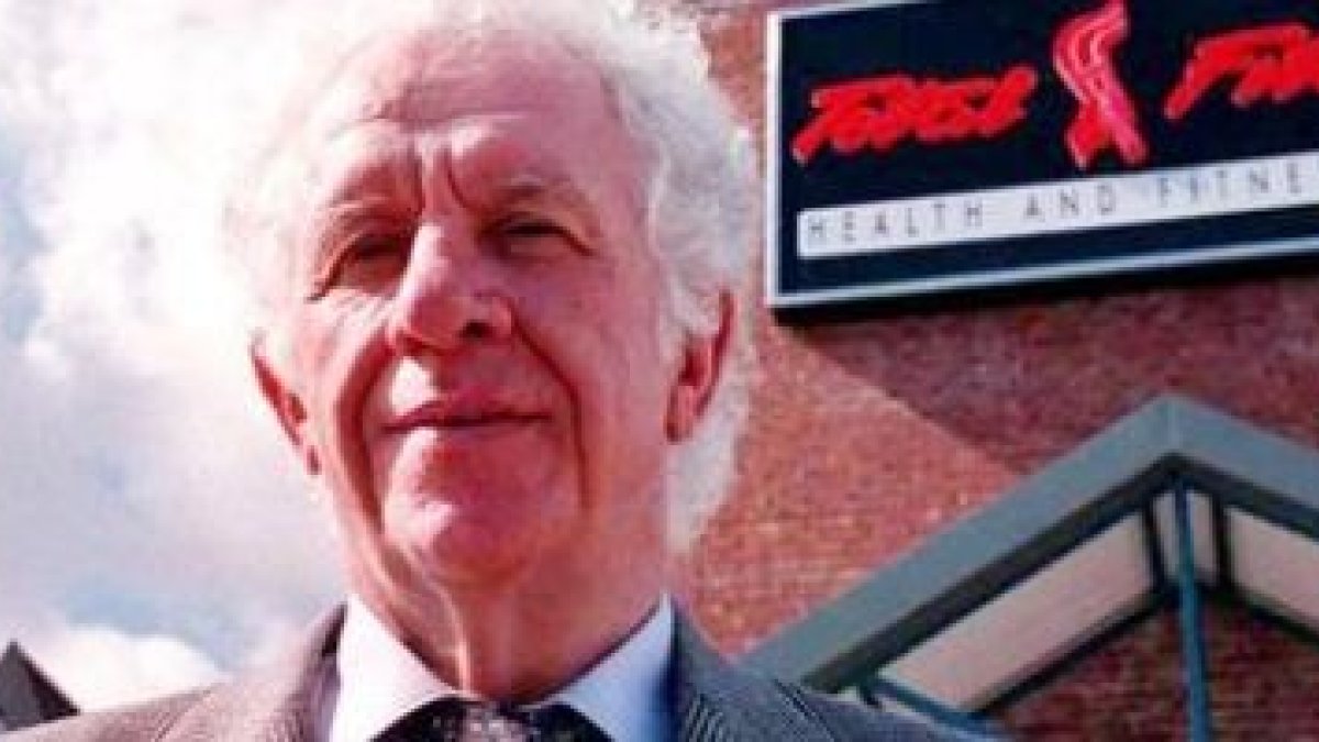 Albert Gubay empezó vendiendo caramelos y se hizo muy rico con los gimnasios Total Fitness - entregó casi todo a una fundación benéfica