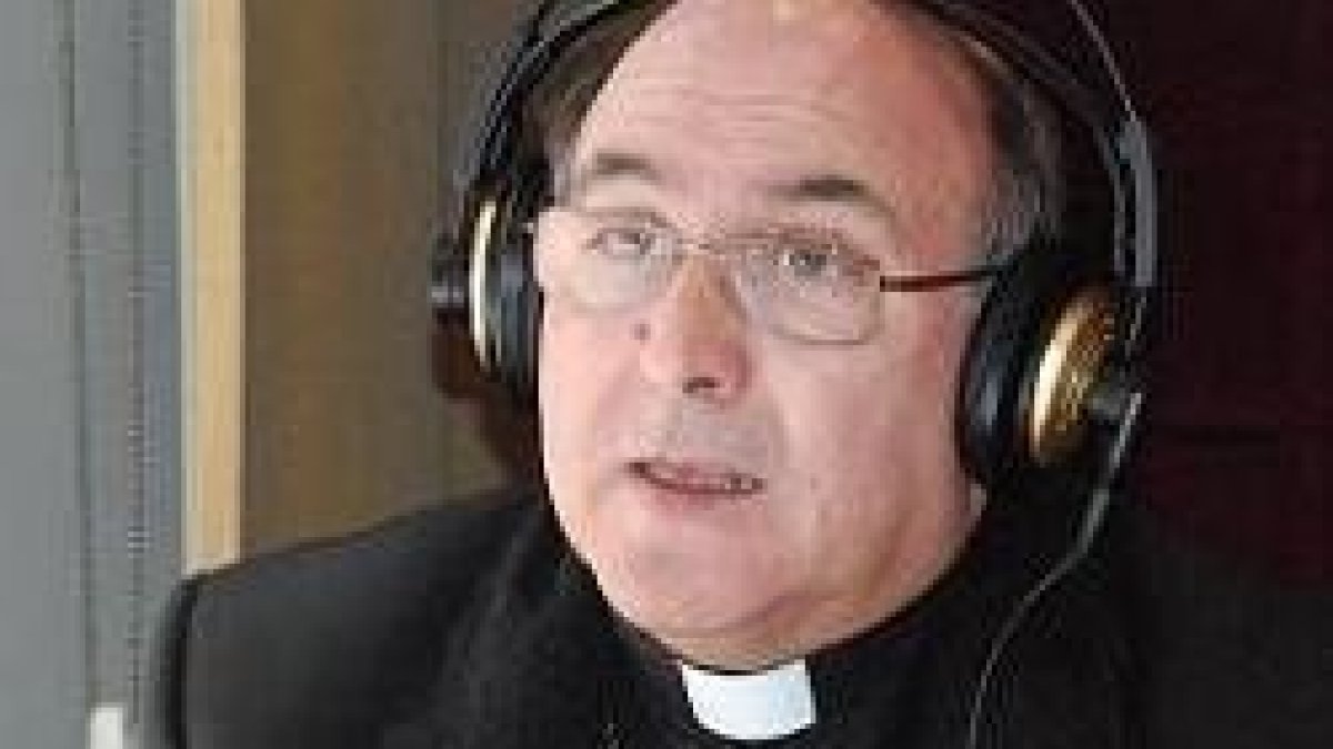 Casimiro López, obispo de Segorbe-Castellón, denuncia que las administraciones no se ponen en contacto con la Iglesia para ayudar a más refugiados