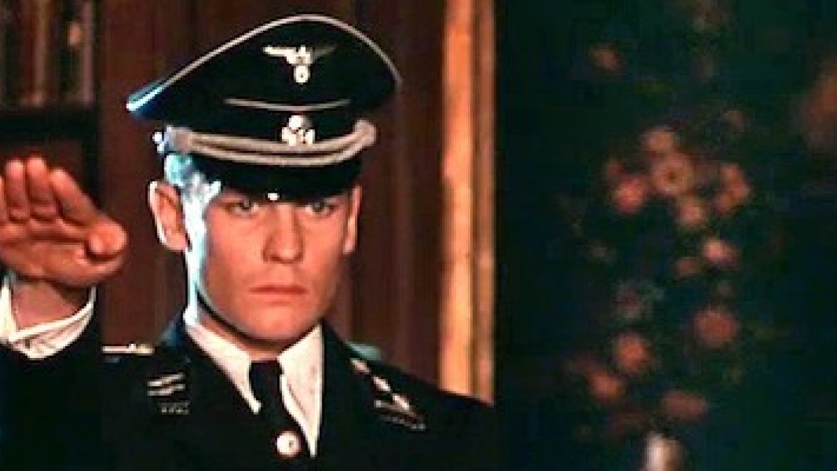 Helmut Berger en el papel de Martin von Essenbeck, el hombre de sexualidad ambigua en la película de Visconti.