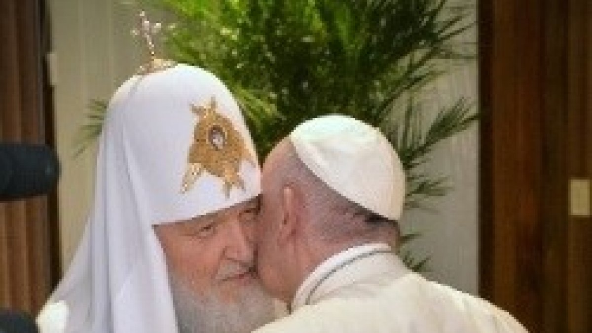 Francisco y el Patriarca Cirilo de Moscú en su histórico encuentro en La Habana - inicio de una colaboración más estrecha